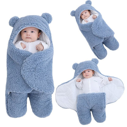 Couvre Bébé Polaire I PolarBaby™ - bébé et maman heureuse